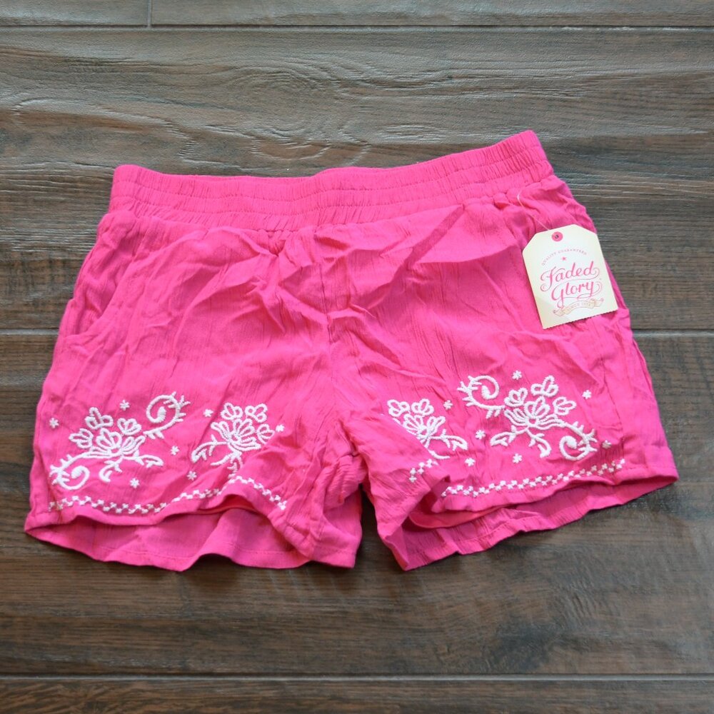 NWT - Faded Glory Crinkle Short Girls Bright Pink with Embroidery  Size M (7-8)